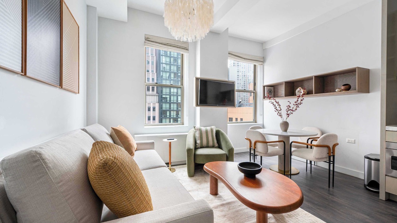 Photo of Livingroom in Financial District