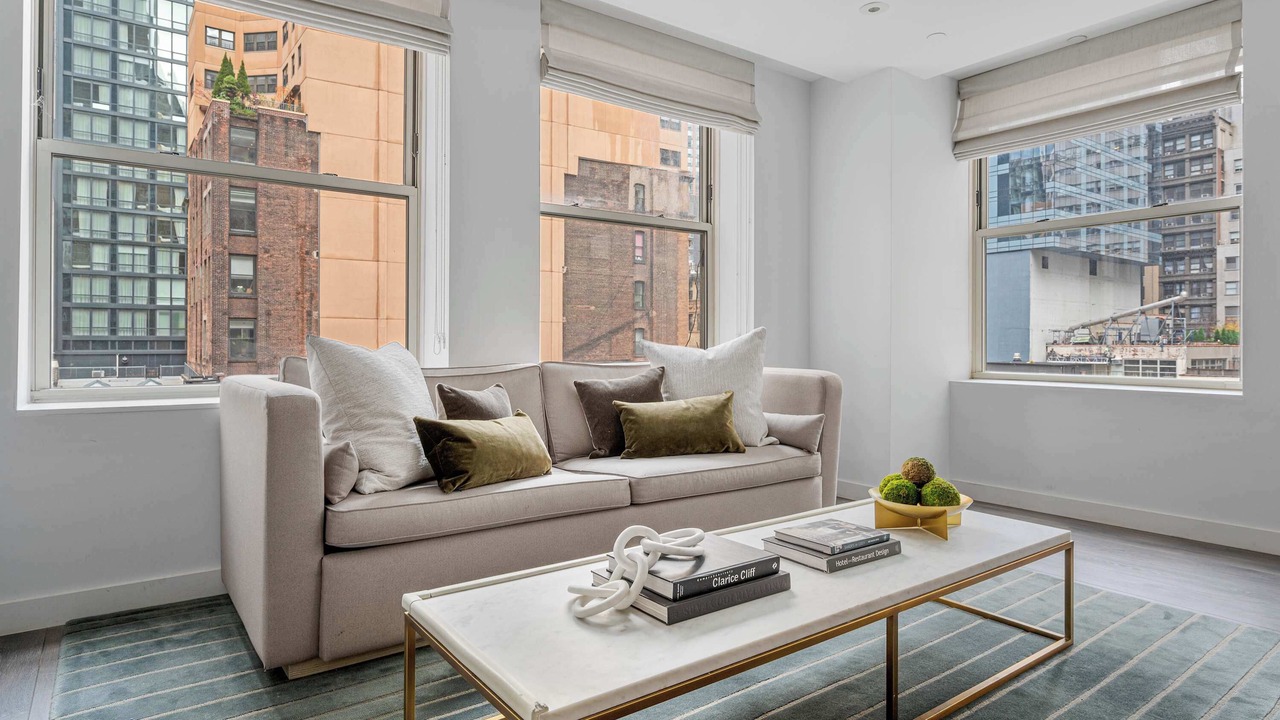 Photo of Livingroom in Financial District