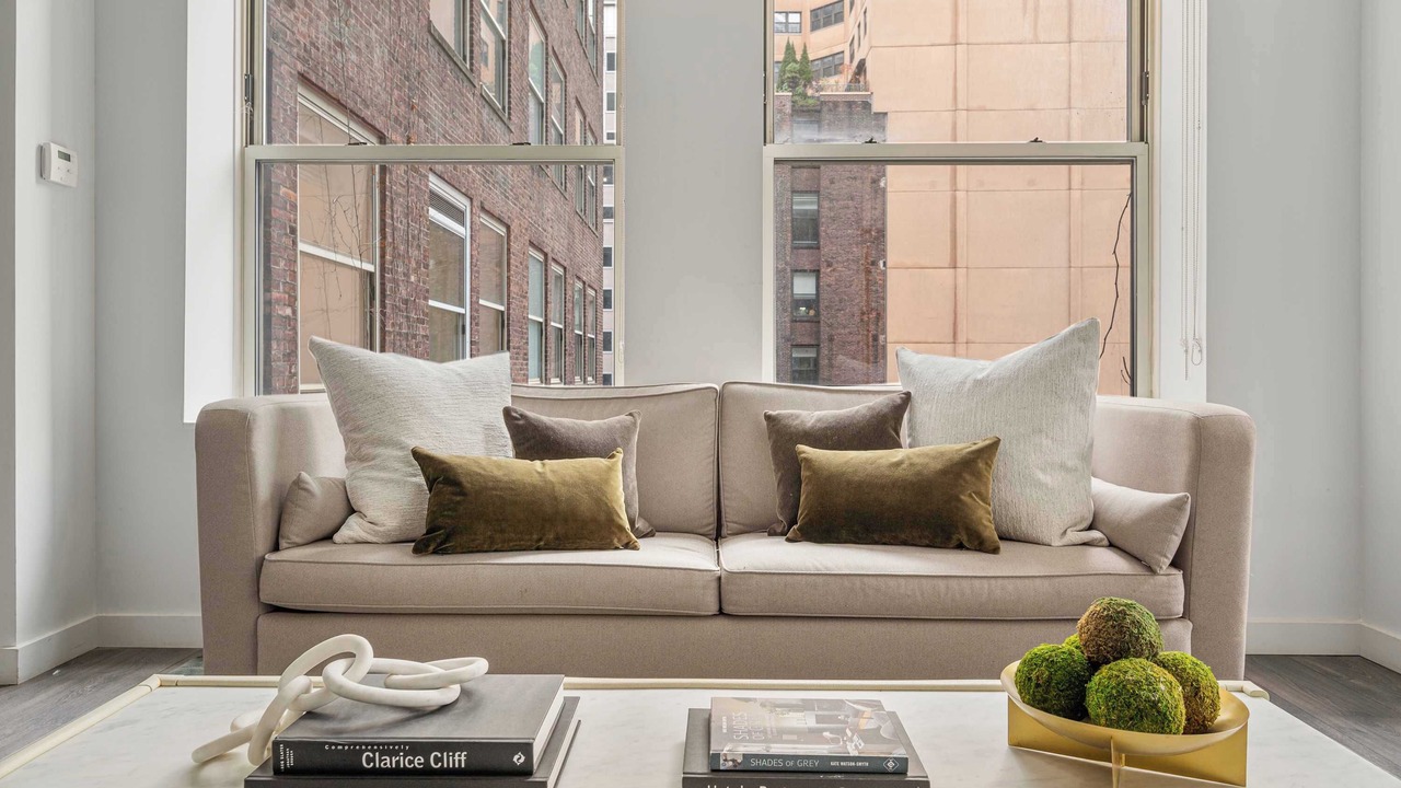 Photo of Livingroom in Financial District