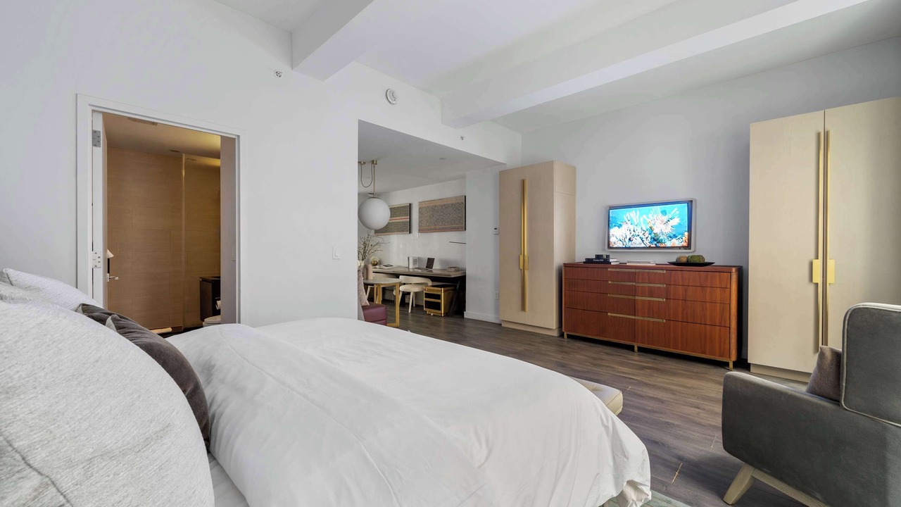Photo of Bedroom in Financial District