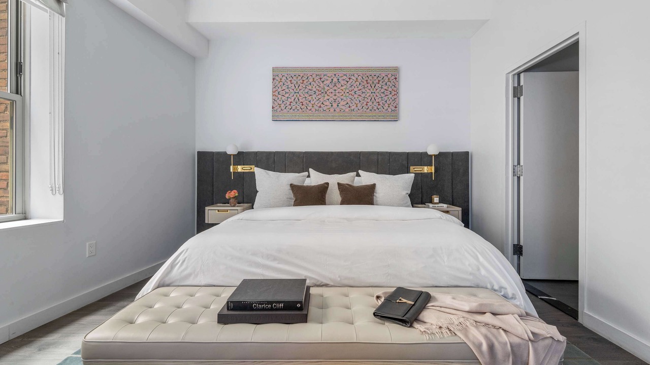 Photo of Bedroom in Financial District