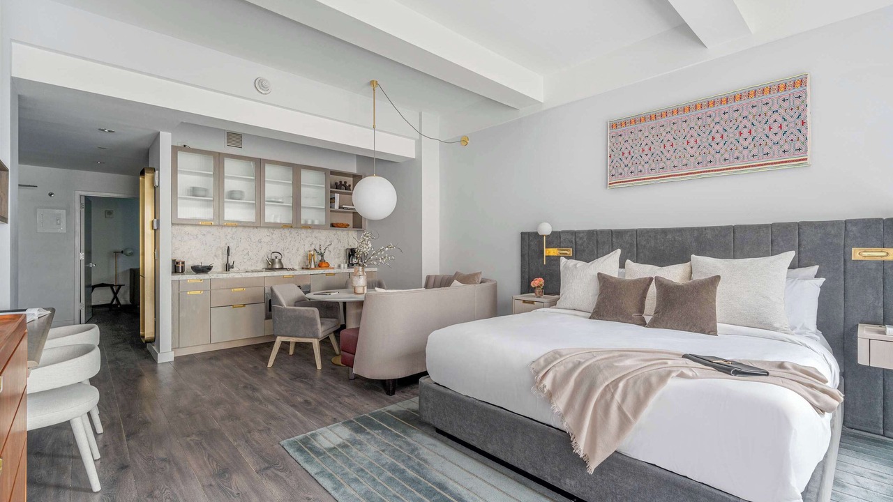 Photo of Bedroom in Financial District