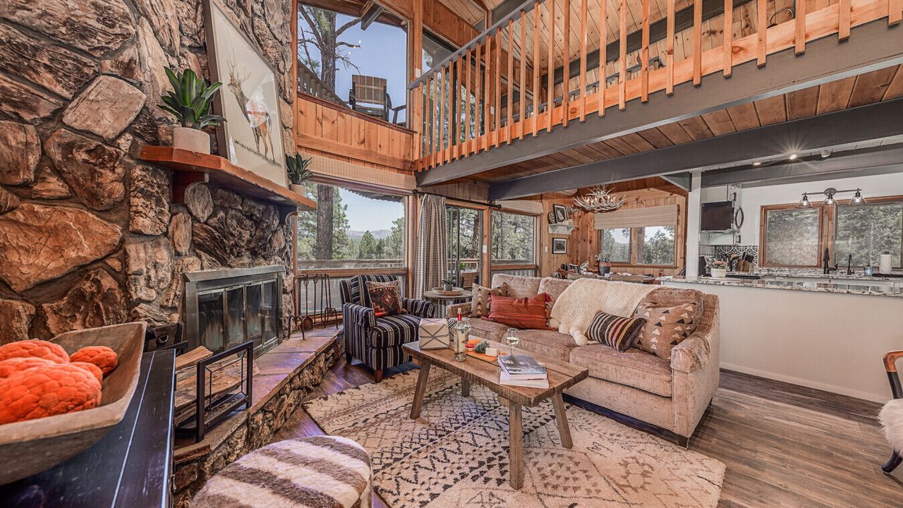 Photo of Livingroom in Ruidoso