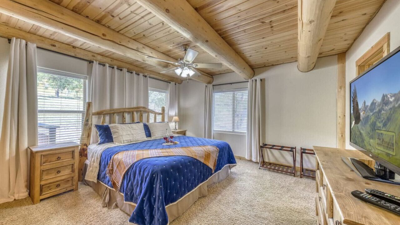 Photo of Bedroom in Ruidoso