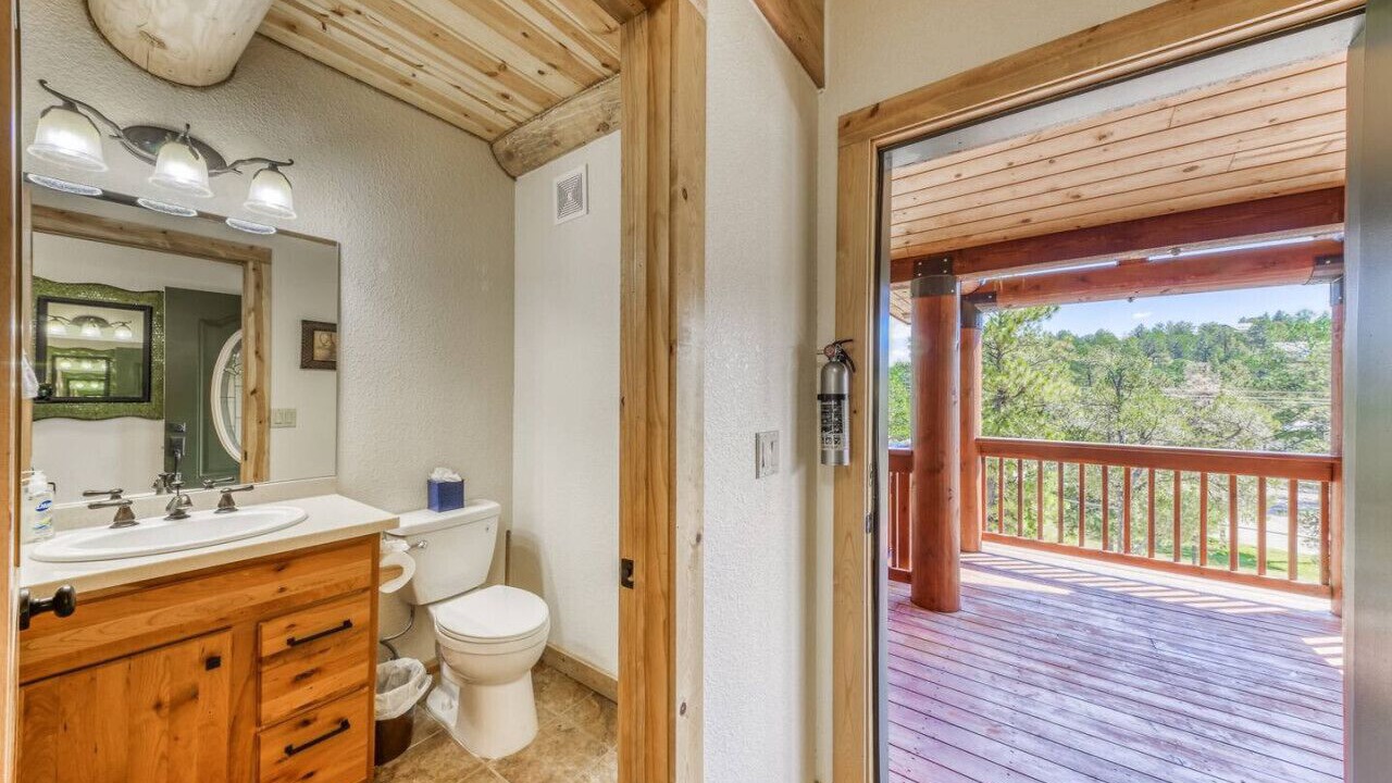 Photo of Bathroom in Ruidoso