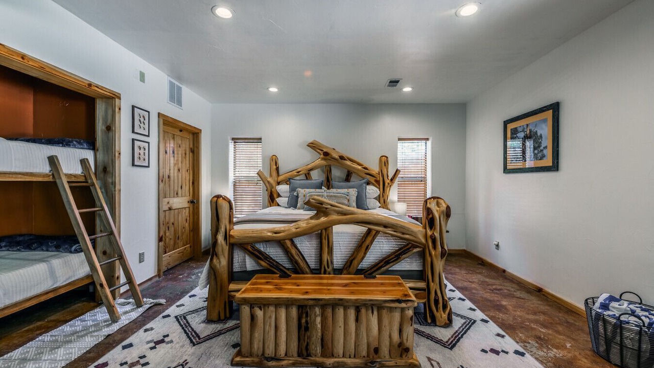 Photo of Bedroom in Ruidoso