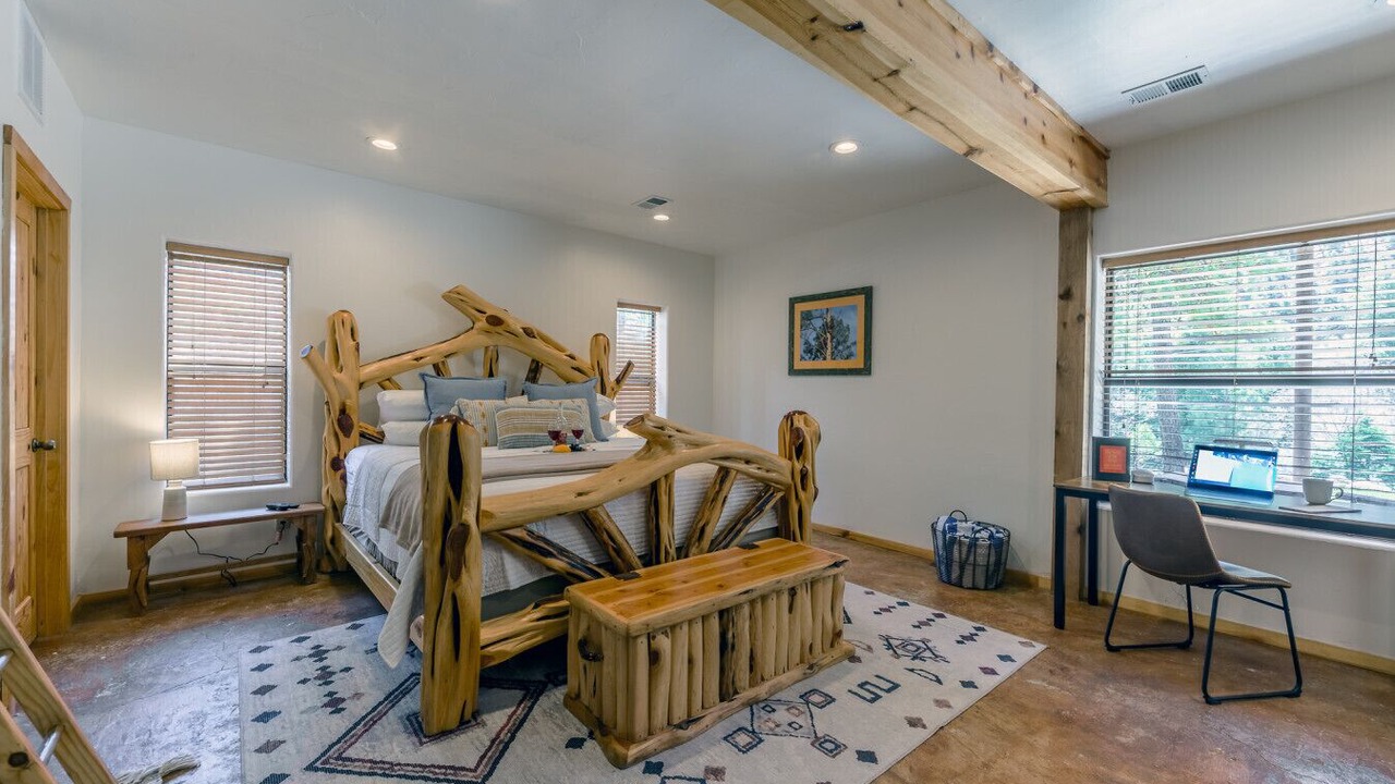 Photo of Bedroom in Ruidoso