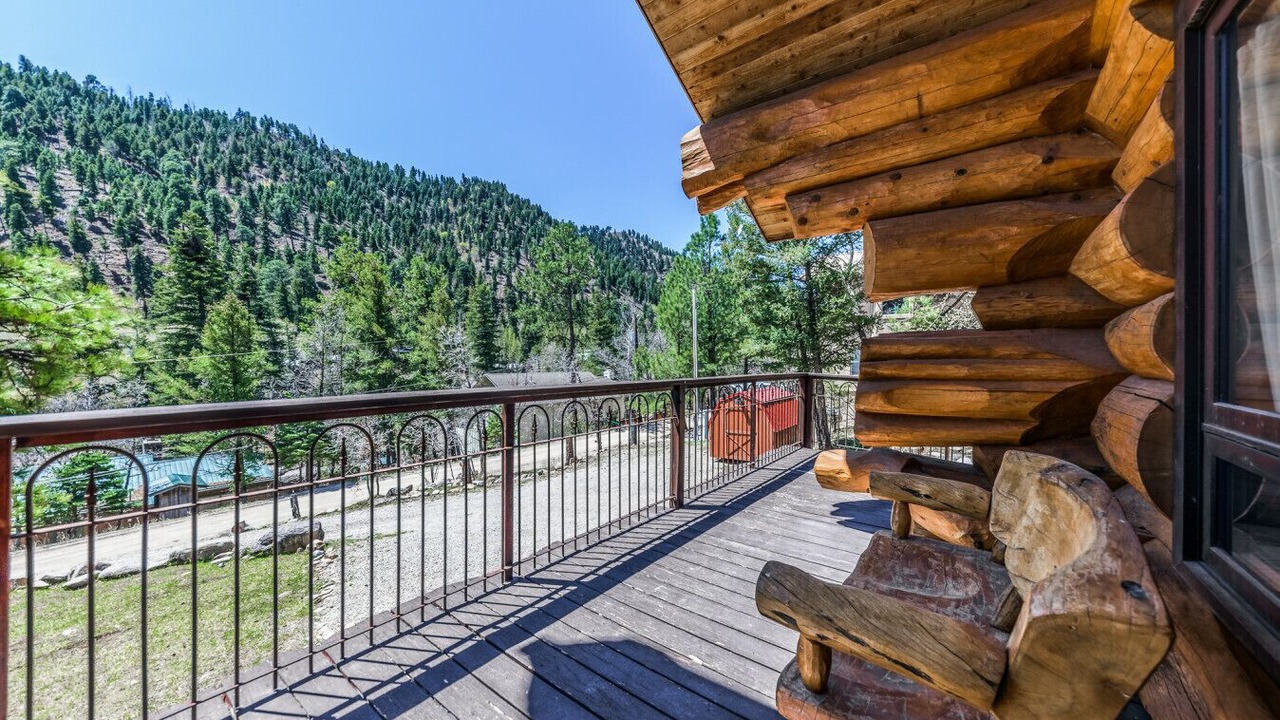 Photo of Patio Balcony in Ruidoso