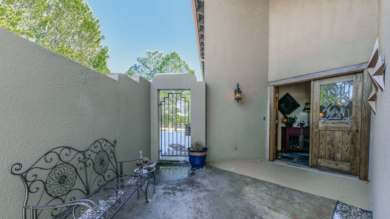 Photo of Patio Balcony in Alto