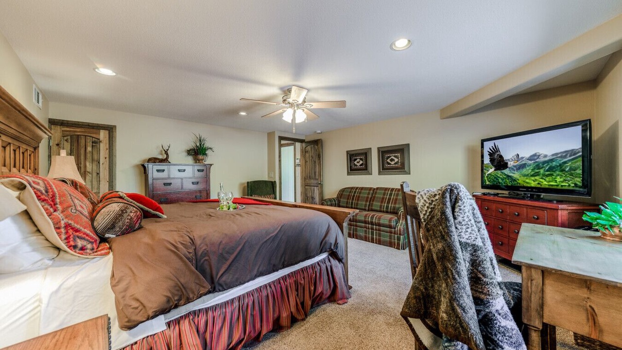 Photo of Bedroom in Ruidoso