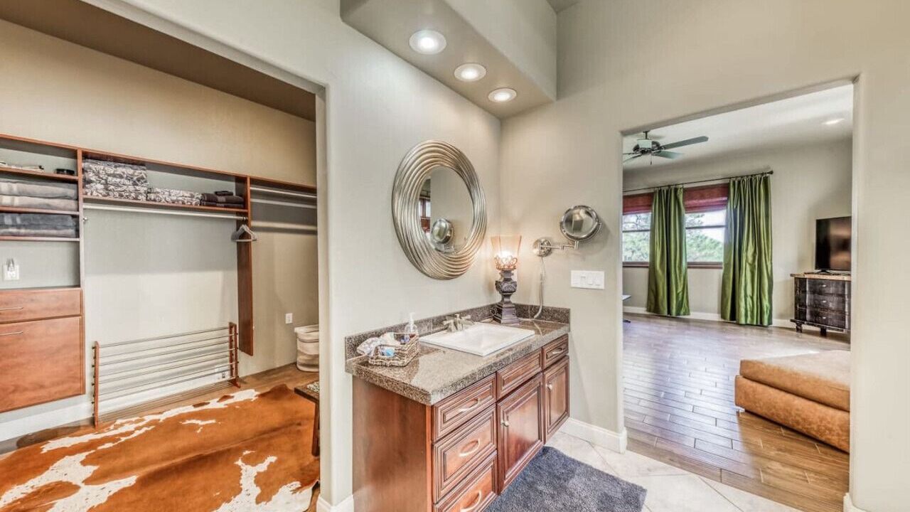 Photo of Bathroom in Alto
