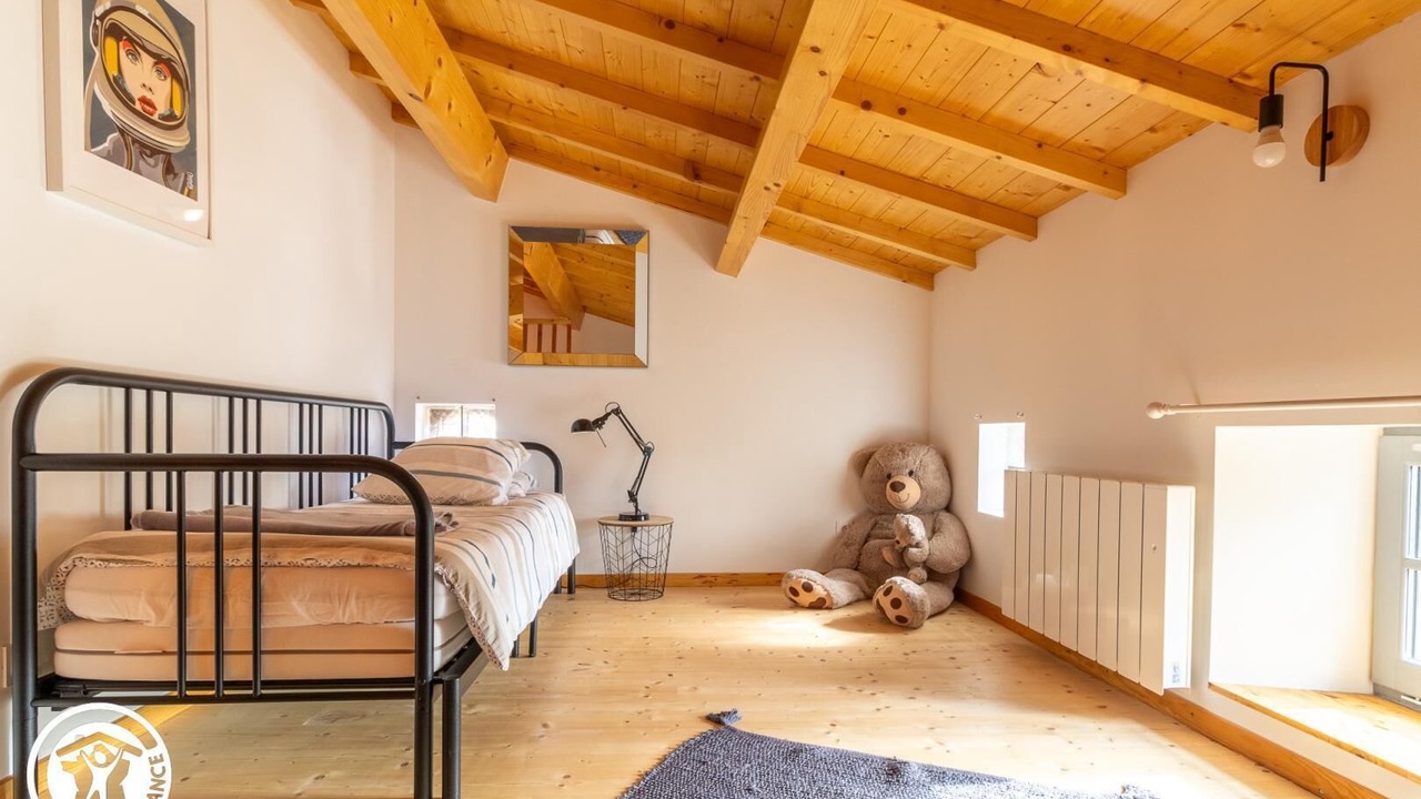 Photo of Bedroom in Saint-Saturnin