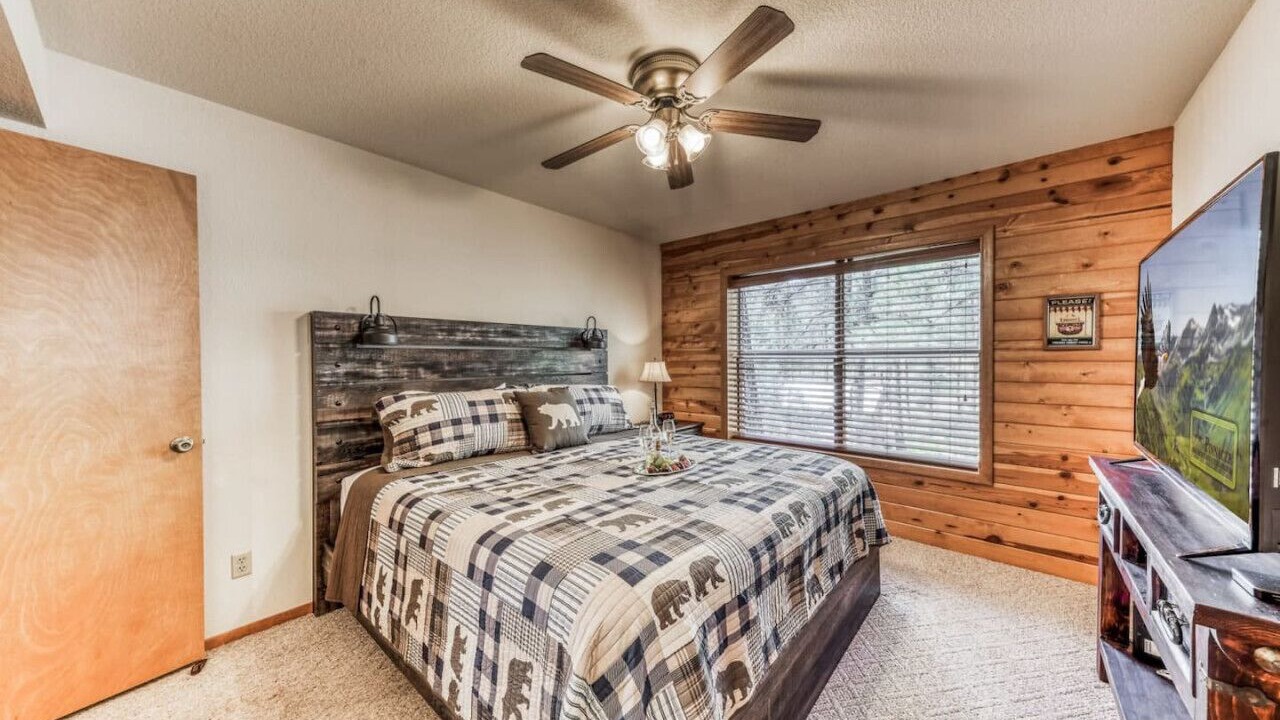 Photo of Bedroom in Ruidoso