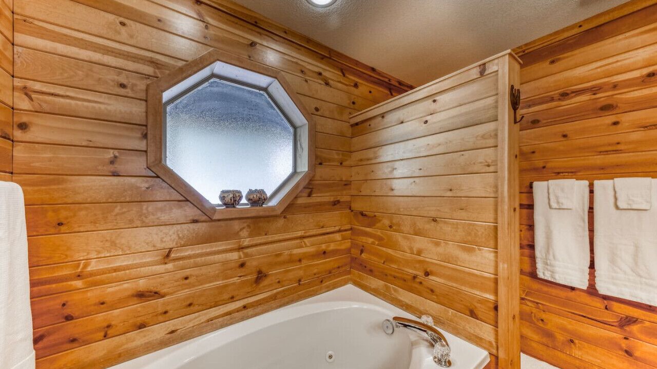 Photo of Bathroom in Ruidoso