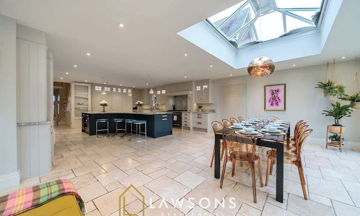 Photo of Others in Windsor