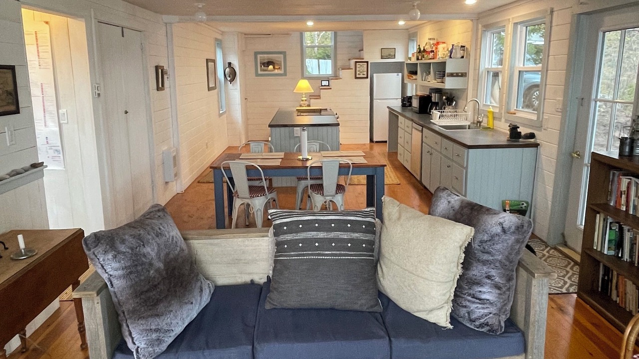 Photo of Livingroom in South Harbour