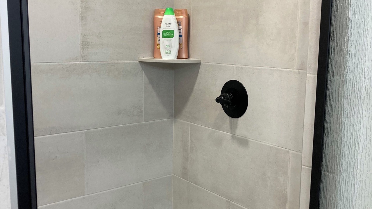 Photo of Bathroom in Canyon