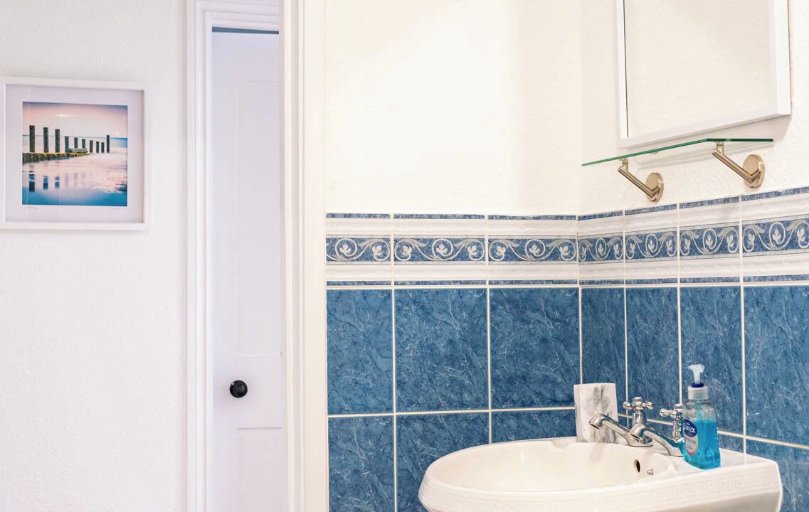 Photo of Bathroom in Ventnor