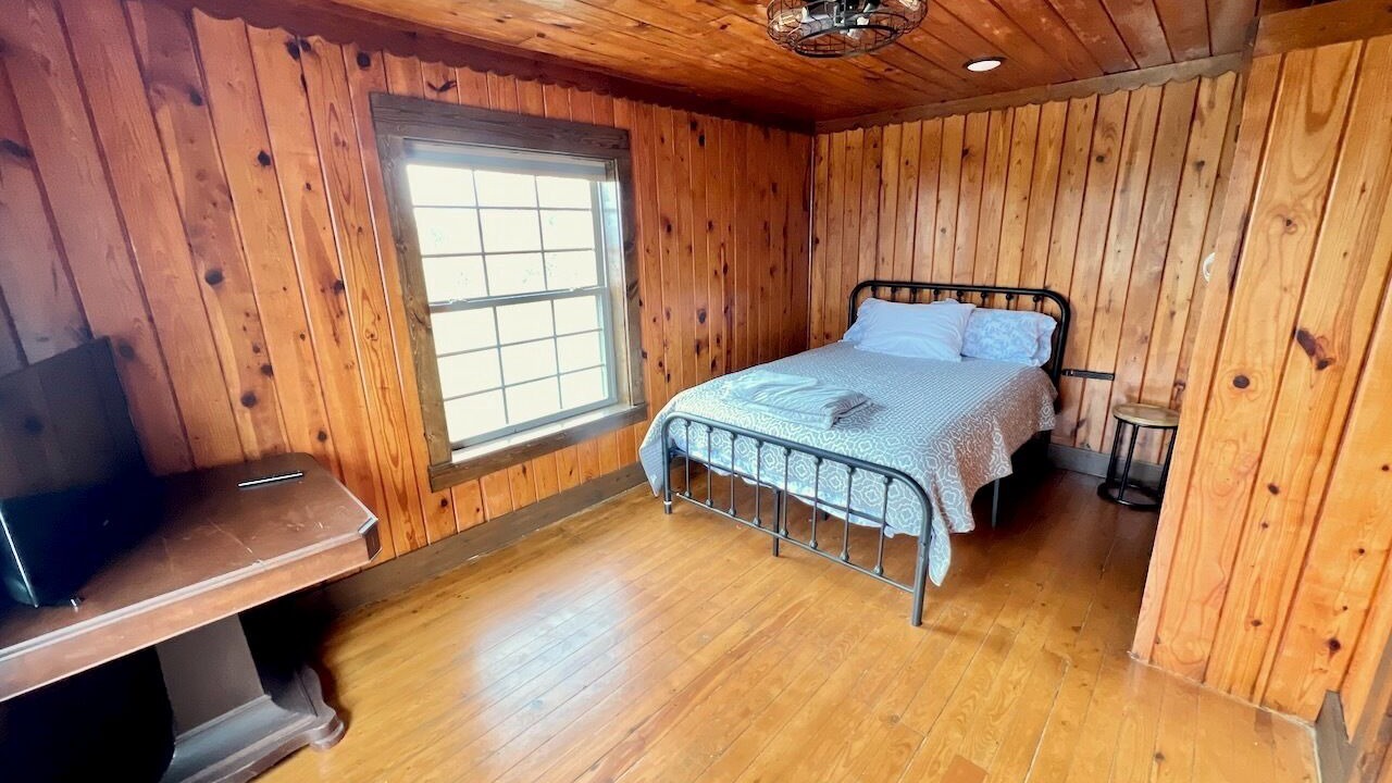Photo of Bedroom in Lampe