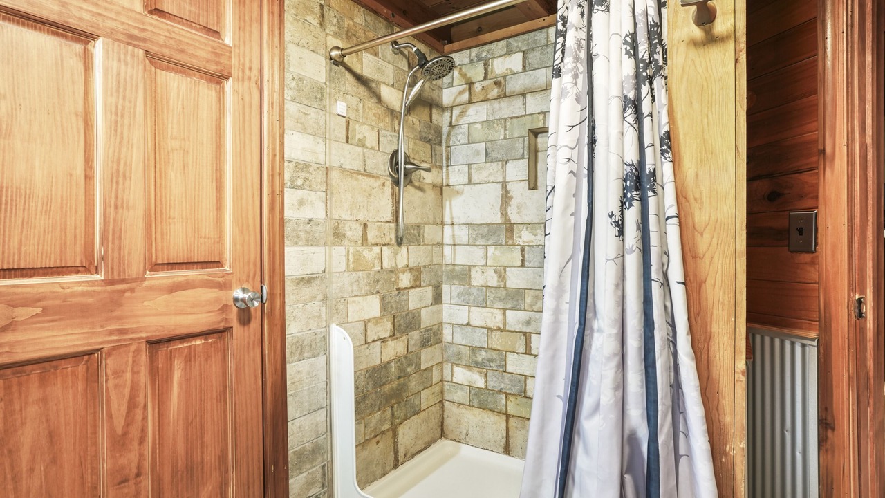 Photo of Bathroom in Laurelville