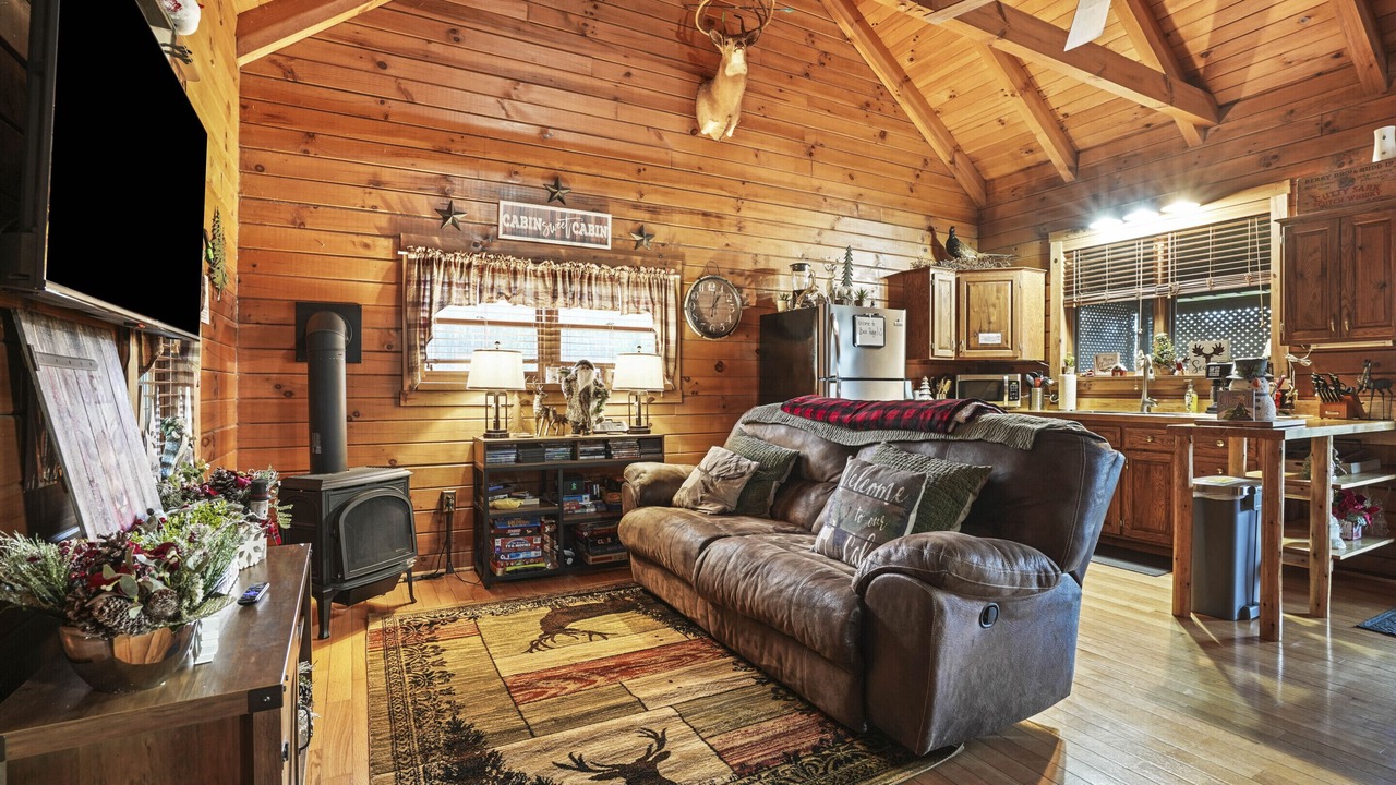 Photo of Livingroom in Laurelville