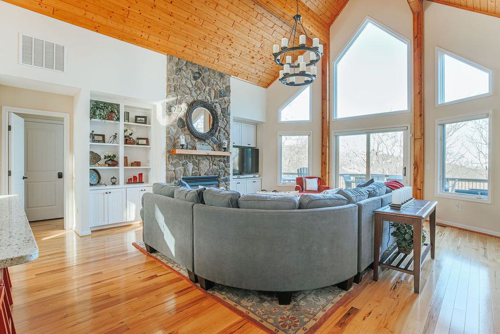 Photo of Livingroom in Pedlars Edge