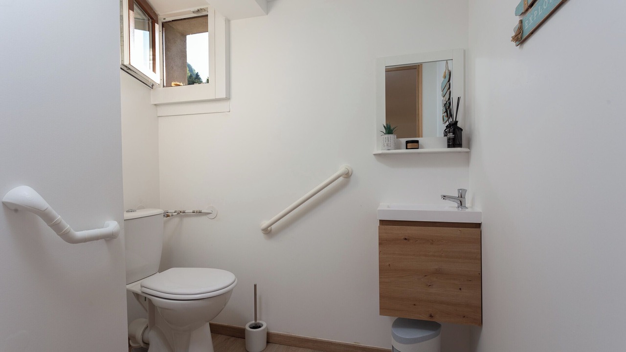 Photo of Bathroom in Saint-Pierre-d'Entremont