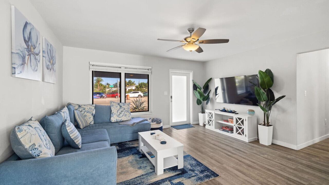 Photo of Livingroom in Wilton Manors