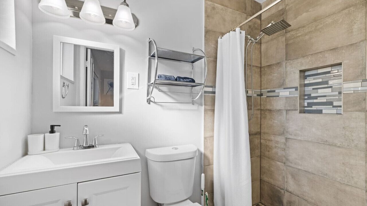 Photo of Bathroom in Wilton Manors