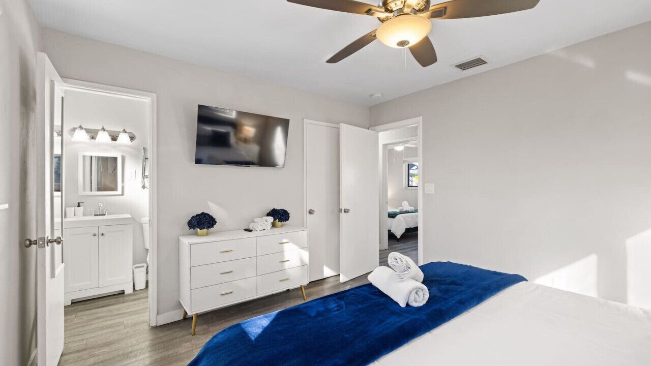 Photo of Bedroom in Wilton Manors