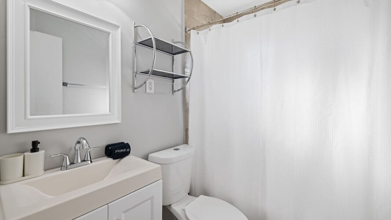 Photo of Bathroom in Wilton Manors