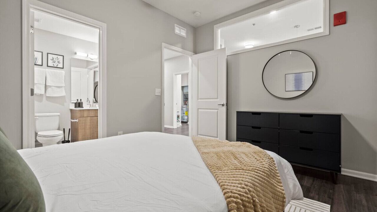Photo of Bedroom in Midtown - Westport