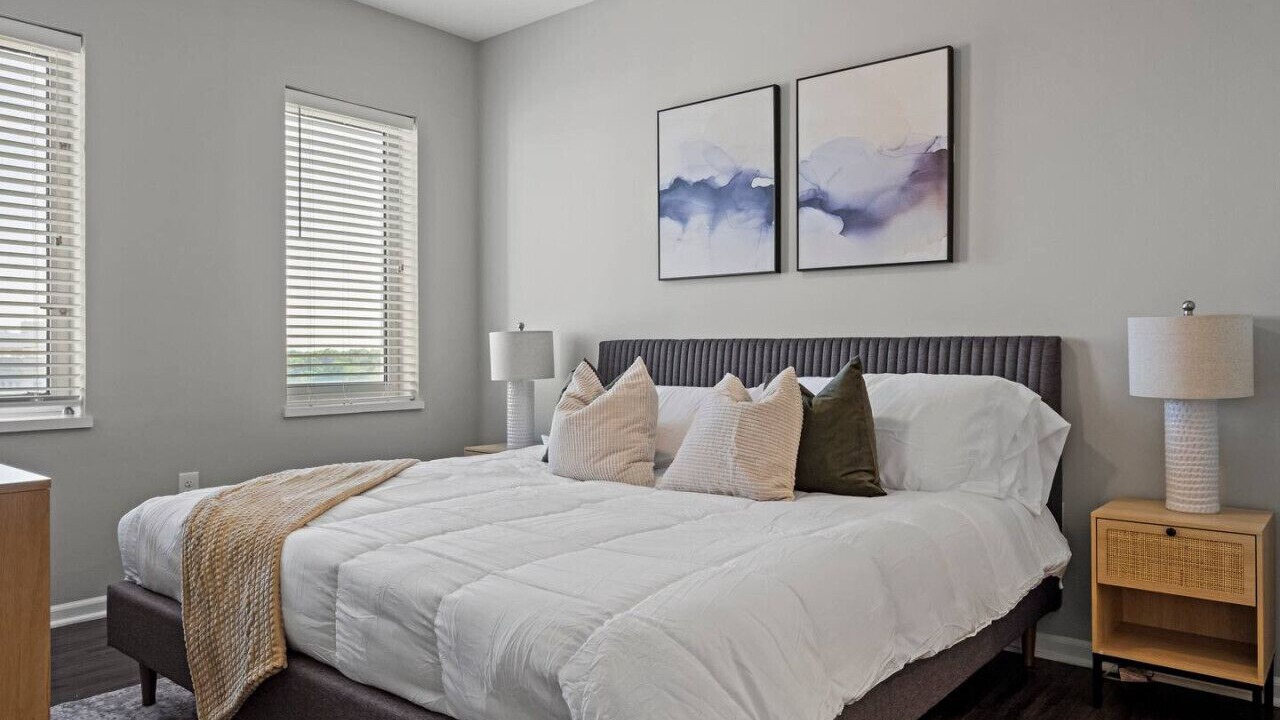 Photo of Bedroom in Midtown - Westport