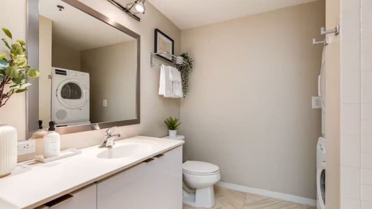 Photo of Bathroom in Downtown Cincinnati