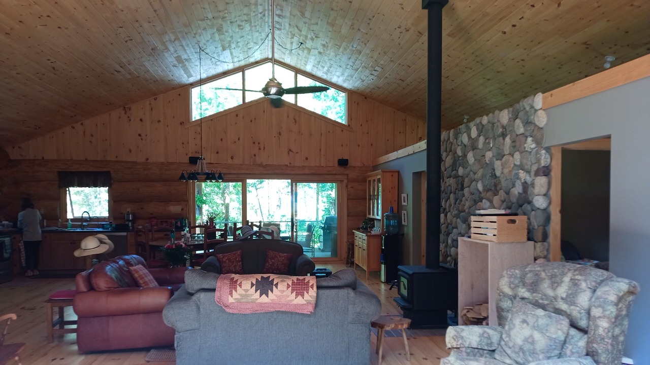Photo of Livingroom in Kincardine
