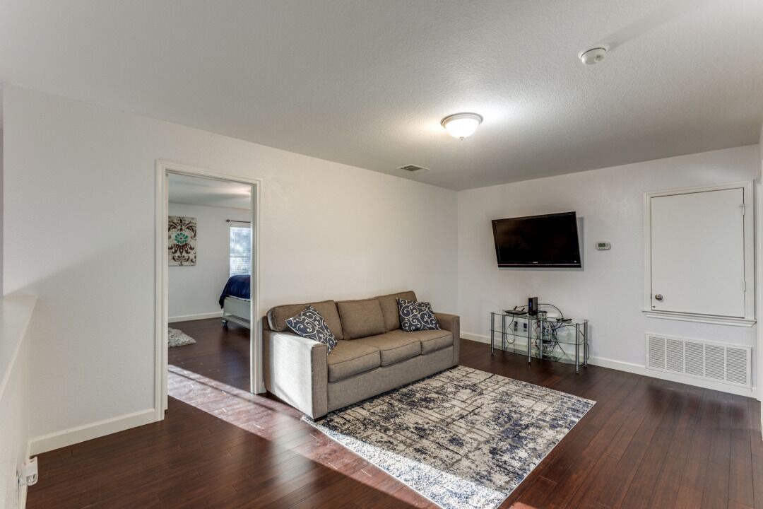 Photo of Livingroom in Leander