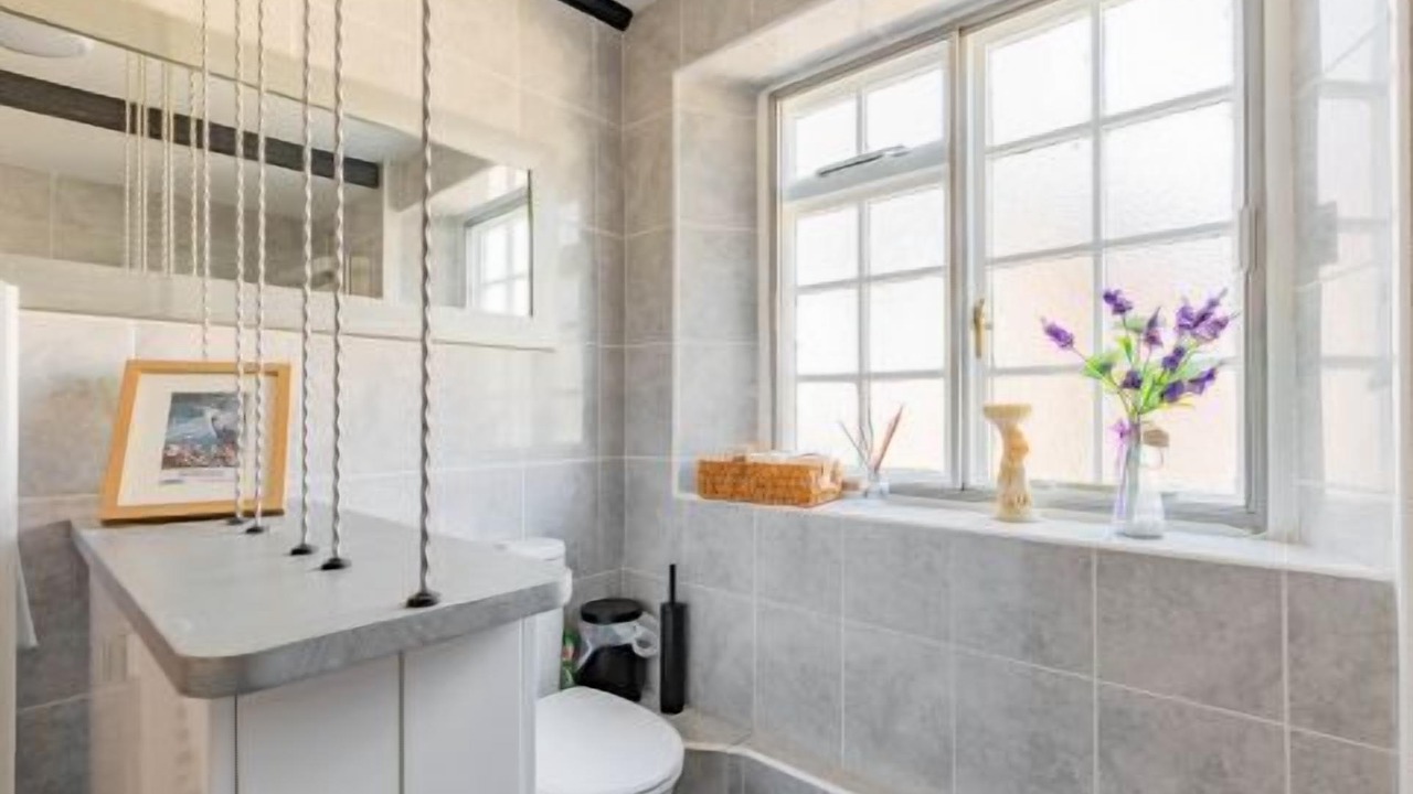 Photo of Bathroom in Acle