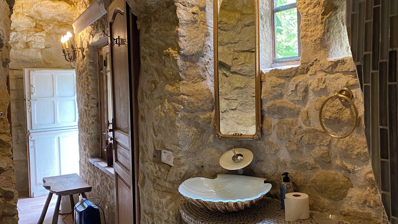 Photo of Bathroom in Civray-de-Touraine