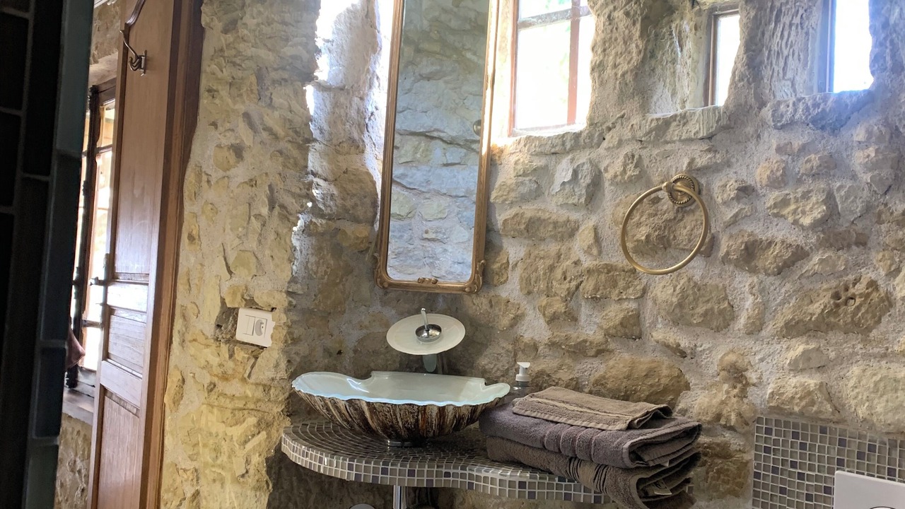Photo of Bathroom in Civray-de-Touraine