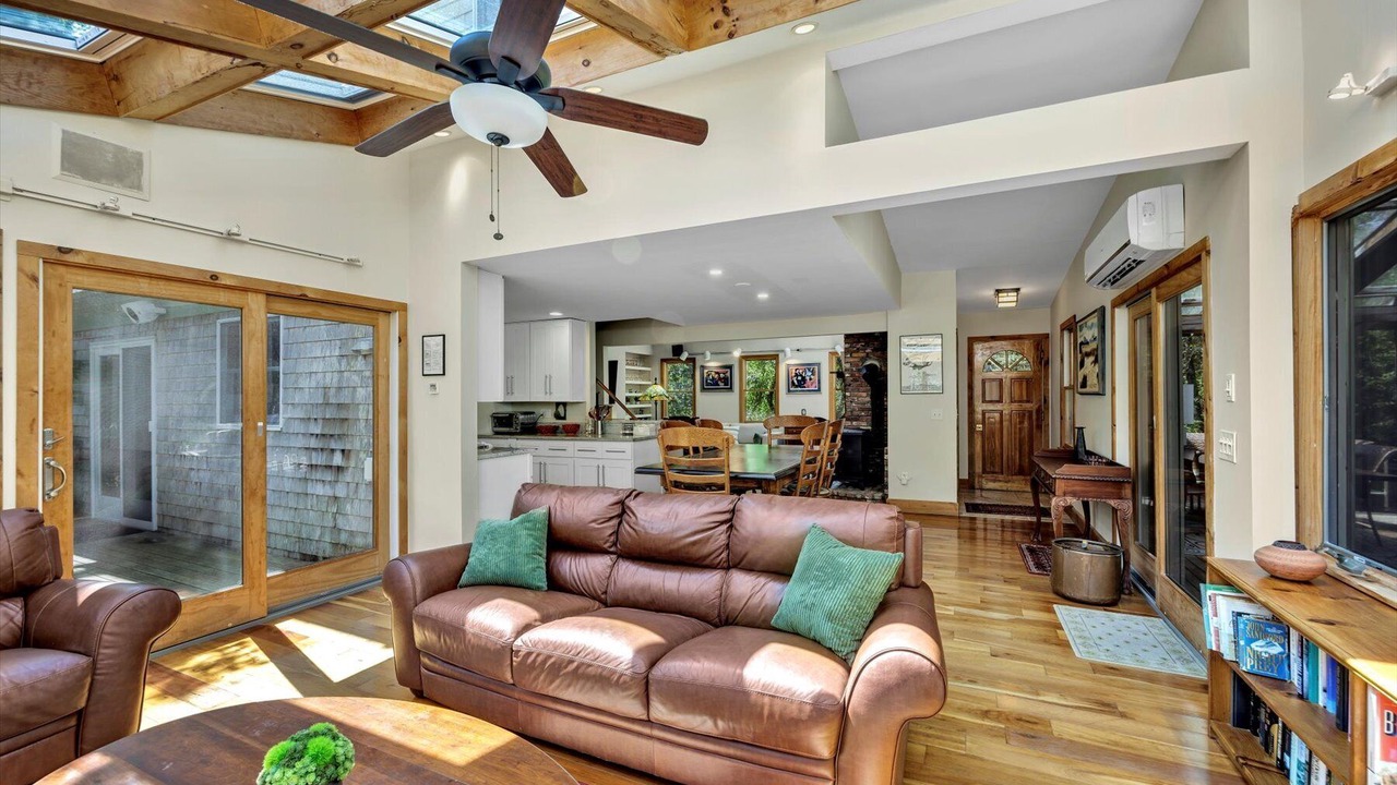 Photo of Livingroom in Wellfleet