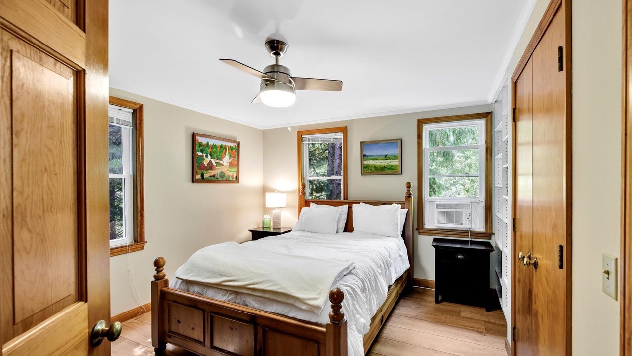 Photo of Bedroom in Wellfleet