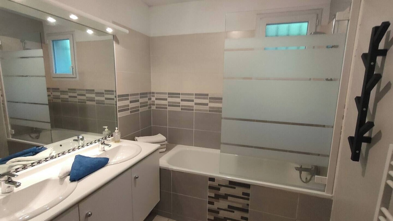Photo of Bathroom in La Croix-Rouge