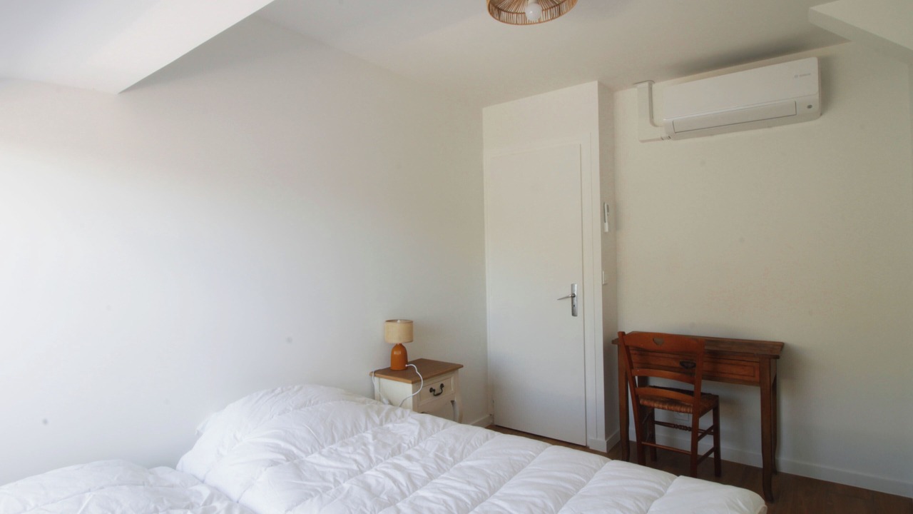 Photo of Bedroom in Viviers-du-Lac