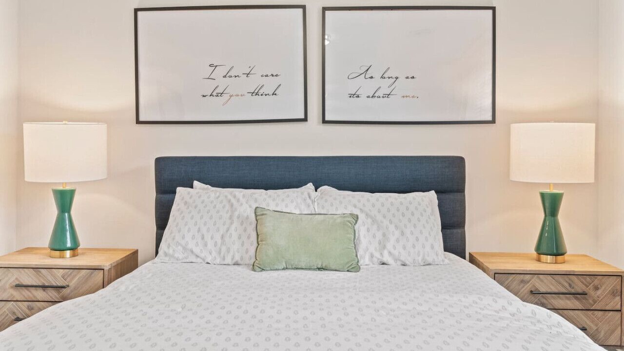 Photo of Bedroom in Washington Square West