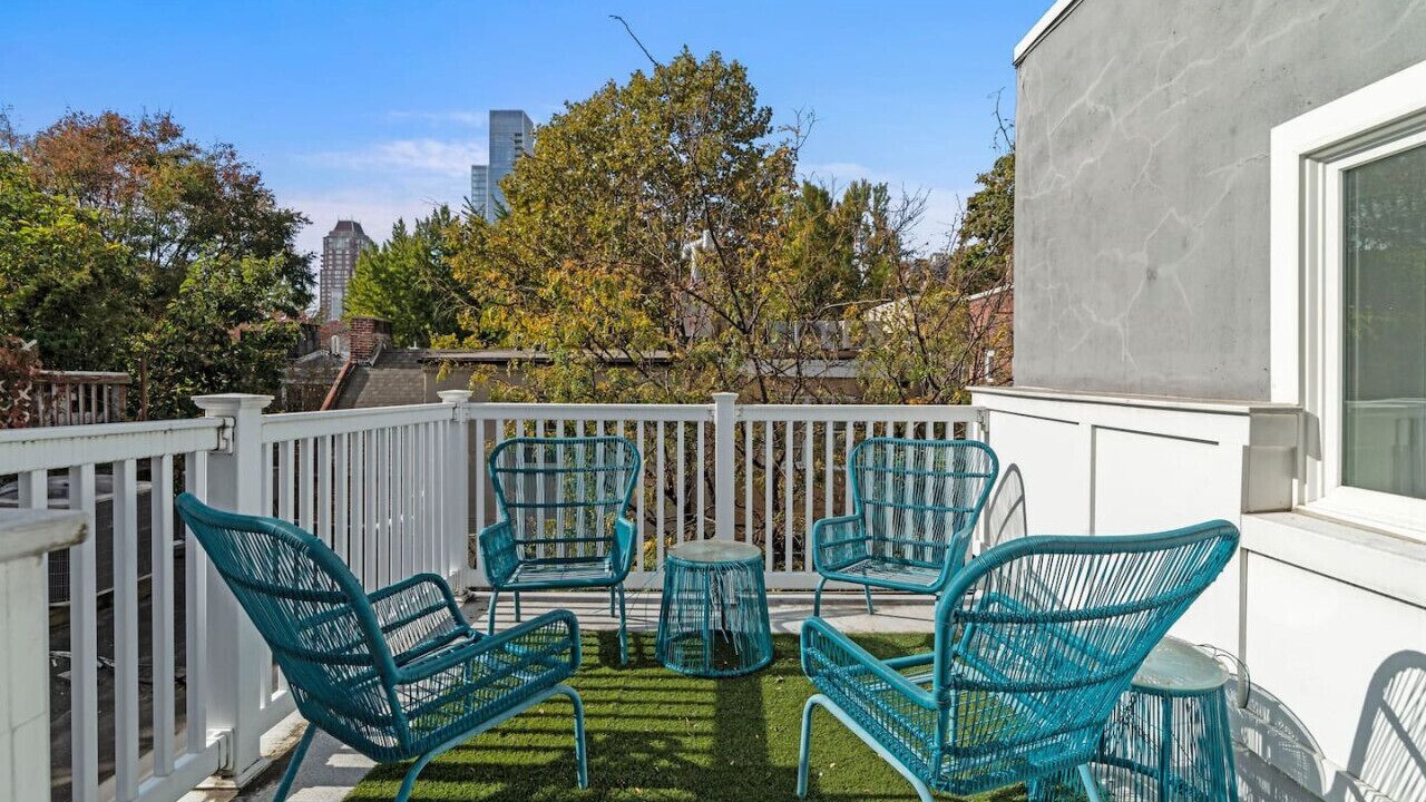 Photo of Outdoor in Washington Square West