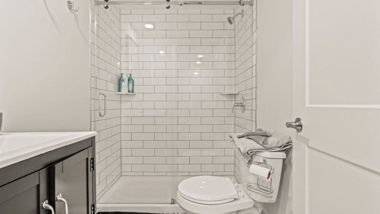 Photo of Bathroom in Washington Square West