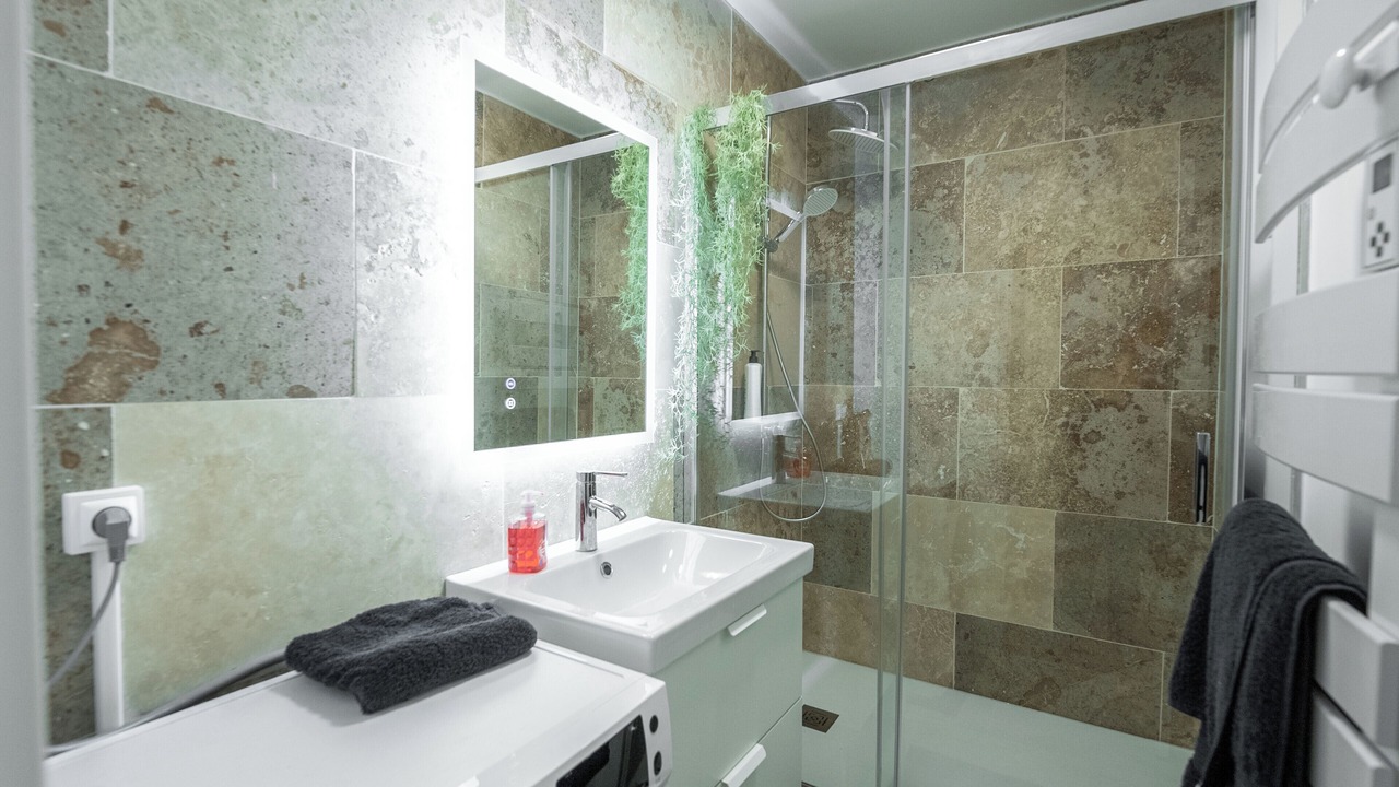 Photo of Bathroom in Floirac