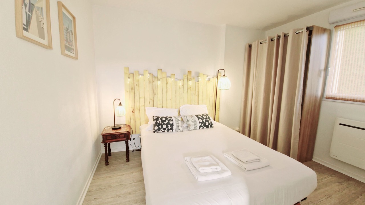 Photo of Bedroom in Touques