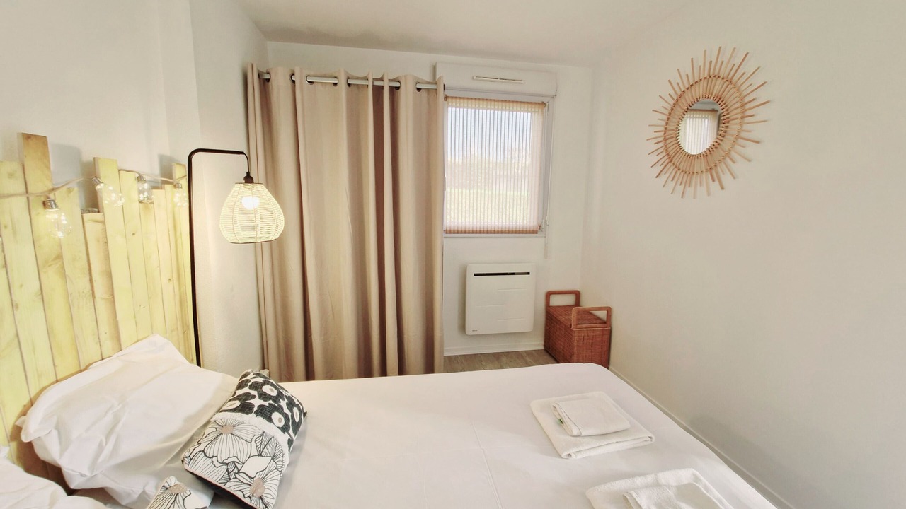 Photo of Bedroom in Touques