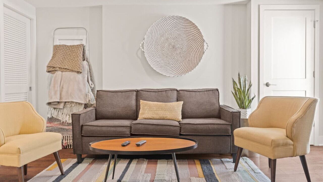 Photo of Livingroom in Washington Square West